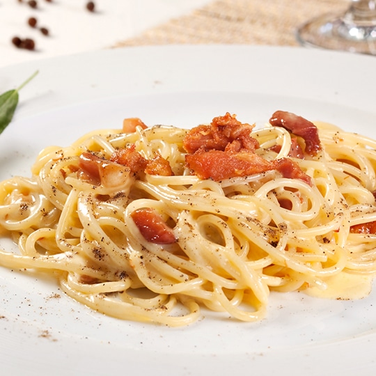 Spaghetti ao Creme de Maionese, Bacon e Gorgonzola